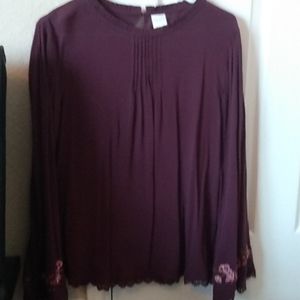 Time & true blouse with opened sleeves